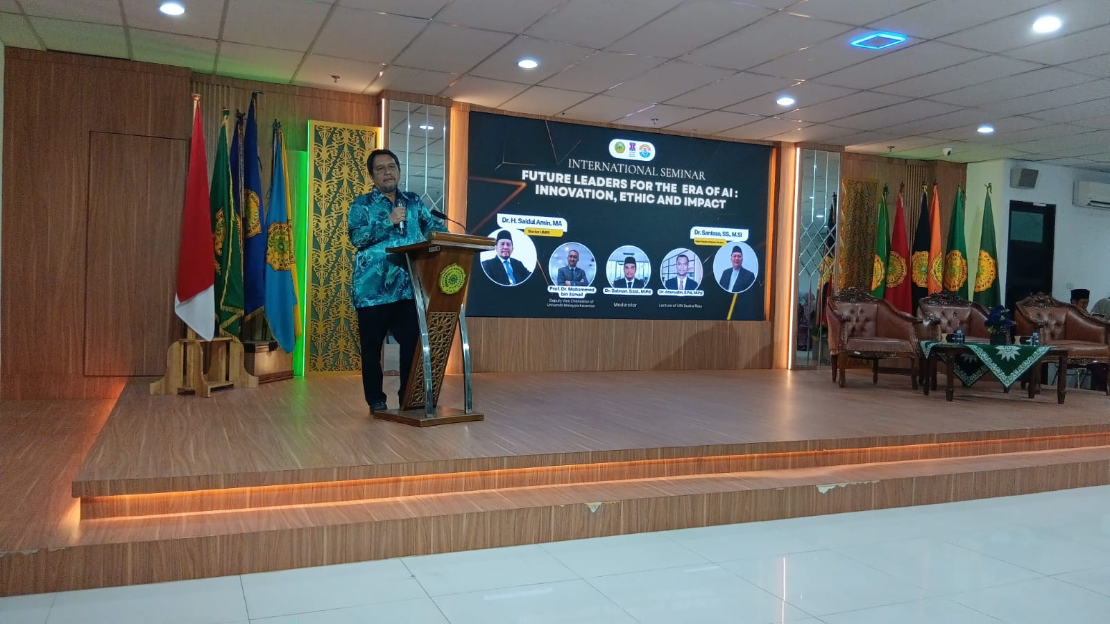 Fakultas Studi Islam UMRI Sukses Selenggarakan International Seminar Educamp 2025, Membekali Calon Pemimpin di Era AI